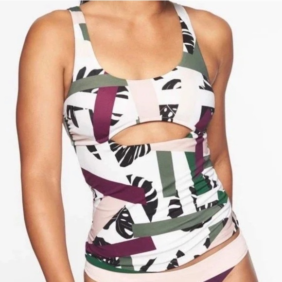 Athleta Other - Athleta geo abstract print cutout back tankini top